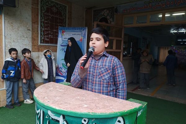  جشن ولادت حضرت زهرا (س) و روز مادر در مدارس پیشوا