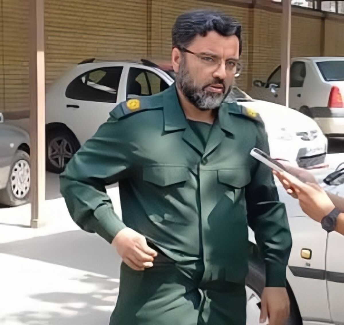 زنده نگه‌داشتن یاد و خاطره شهدا یکی از وظایف اصلی ما است