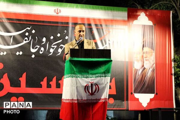 حضور مردم ابرکوه در سوگ فراق امام شهید امام خامنه‌ای 