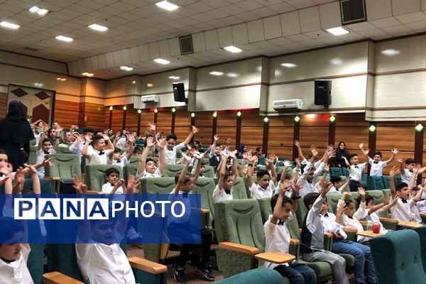 جشن الفبا در سالن فدک ناحیه دو شهرری 