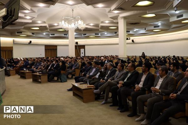 ویژه برنامه هفته امورتربیتی و تربیت اسلامی آموزش و پرورش استان مرکزی در شهر مقدس قم