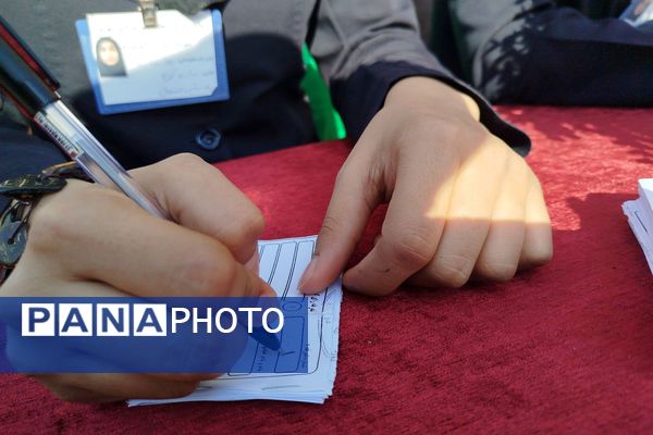 مدرسه امیر المومنین ورامین میزبان انتخابات متمرکز شورای دانش آموزی