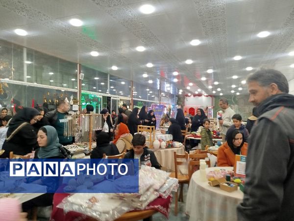 اختتامیه نمایشگاه نوروزی ارغوان در فاروج