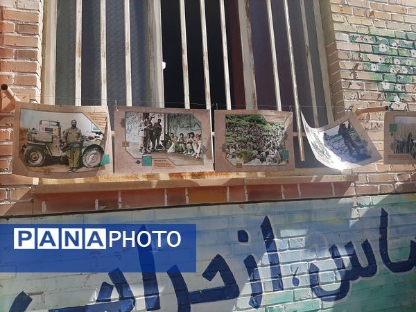 بزرگداشت هفته‌ دفاع مقدس در دبیرستان شاهد شهید حمامی