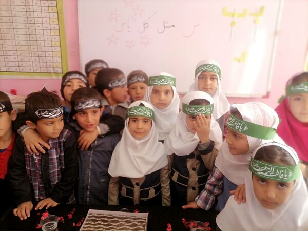 برپایی موکب دانش‌آموزی به‌مناسبت شهادت حضرت فاطمه(س)