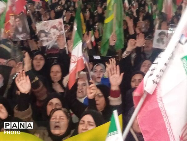 تجمع مردم میهن دوست قروه وفرهنگیان گرامی ودانش اموزان عزیز
