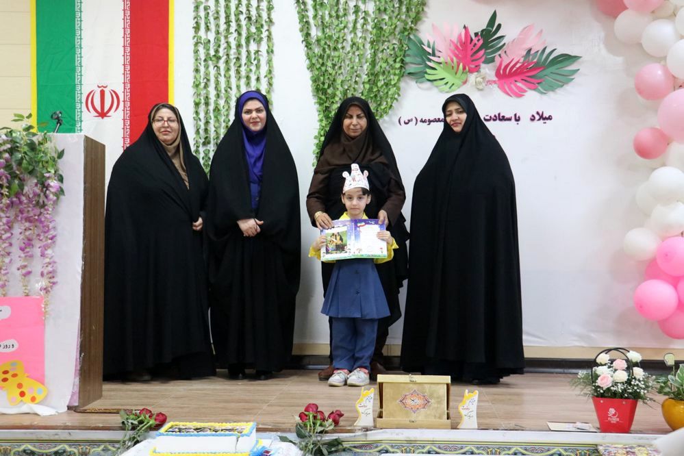جشن پایان دوره کودکستان‌ فرشته‌ها در بوشهر
