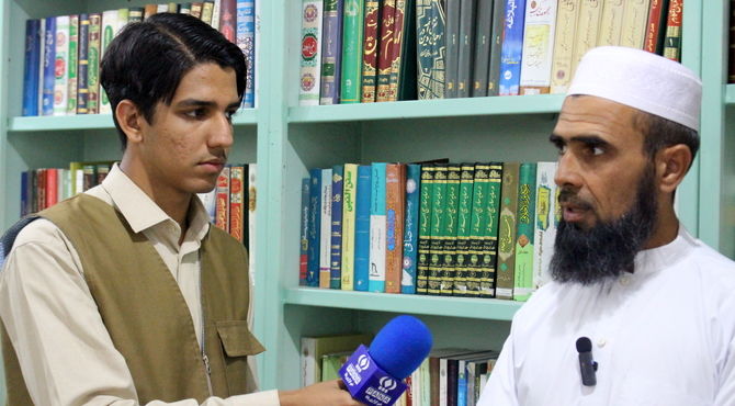 انتقاد مربی اهل شهرستان درمیان از برگزاری غیرحضوری مسابقات قرآن دانش‌آموزی