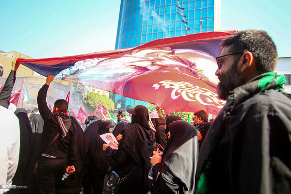 مراسم تشییع پیکر مطهر رهبر شهید انقلاب در تهران - 4