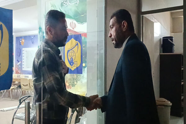 دیدار مدیرکل آموزش و پرورش استان بوشهر با همکاران و مسئولان به مناسبت عید نوروز