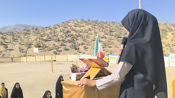 جشن روز دانش آموز در شبانه‌روزی امام حسین(ع)