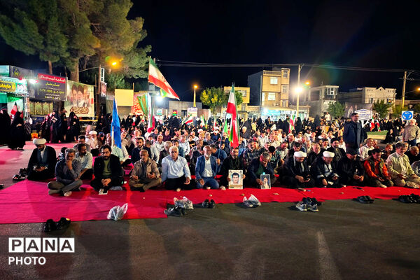 اقامه نماز استغاثه به امام زمان (ع) در میدان امام خمینی (ره )جاجرم