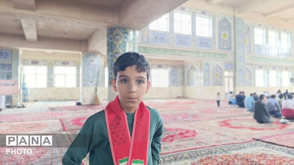 حضور پیشتازان کوچک در آیین عبادی‑سیاسی نماز جمعه