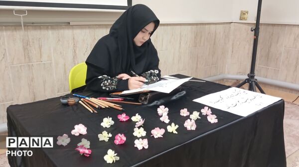مراسم بزرگداشت چهلمین روز شهادت امام شهید امت و شهدای دبستان میناب 