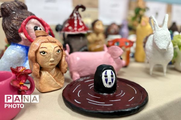 داوری مرحله منطقه‌ای چهل‌وچهارمین جشنواره فرهنگی هنری فردا در اسلامشهر 