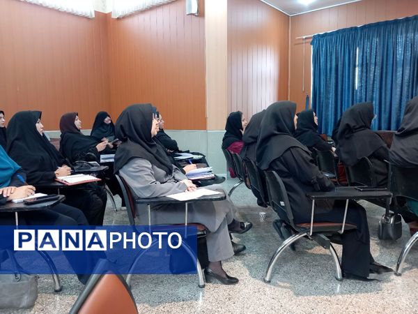 همایش هفته بهداشت روان مشاوران مدارس ناحیه ۶ مشهد