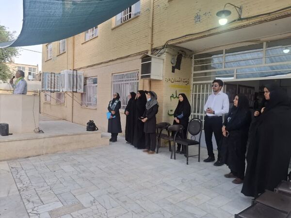 بازدید مدرسان کشوری سازمان دانش‌آموزی از دبیرستان تمام تشکیلاتی عفت