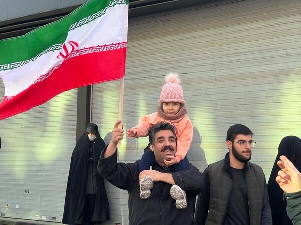 راهپیمایی محکومیت اغتشاشات و هتک حرمت به قرآن کریم و مساجد و تشییع شهدای امنیت در کرج