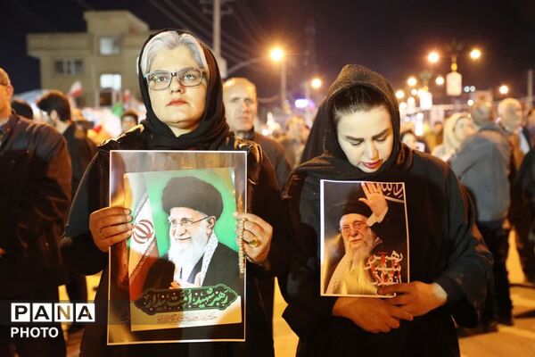  شب سی‌ و دوم ایستادگی یاسوجی‌ها به مناسبت روز جمهوری اسلامی ایران 