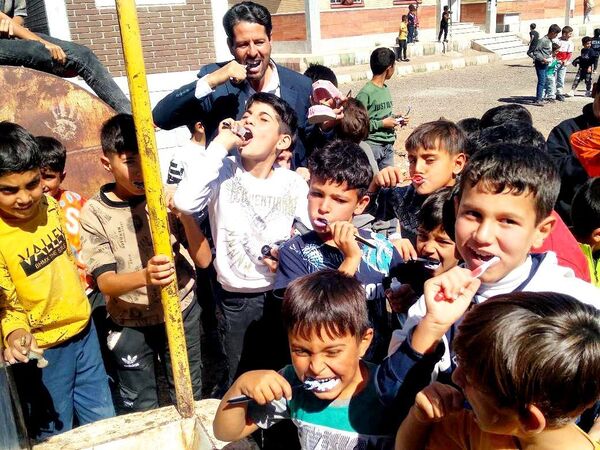 هر دانش‌آموز یک مسواک