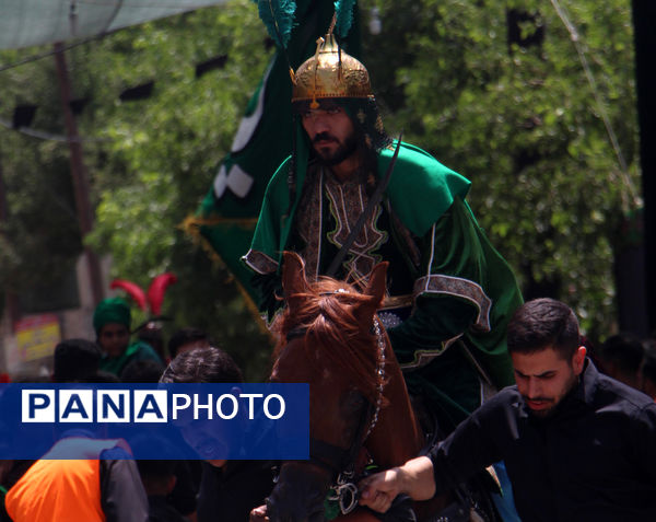 مراسم عزاداری و تعزیه‌خوانی روز عاشورا در روستای ده بالای تفت