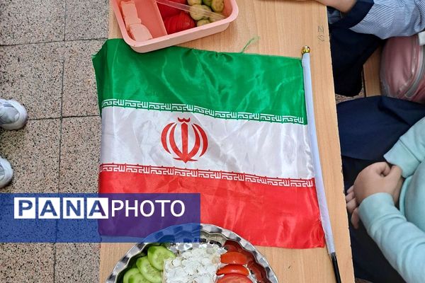 مدارس اسلامشهر یکصدا در جشن انقلاب 