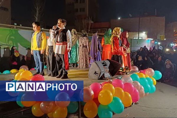 جشن خیابانی و هئیت هفتگی دختران دبیرستان شهید رستمرودی به مناسبت ولادت حضرت رقیه(س) 