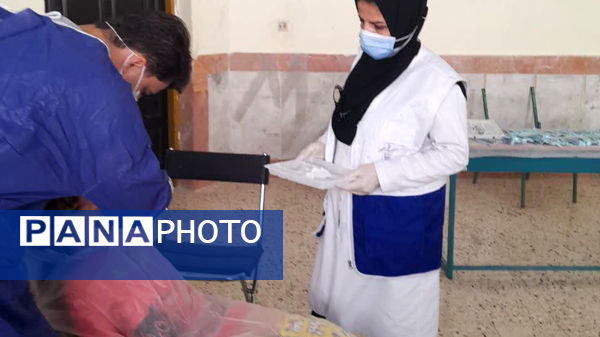 تیم درمانی درمانگاه بسیجیان آشخانه به اهالی روستای چخماقلو