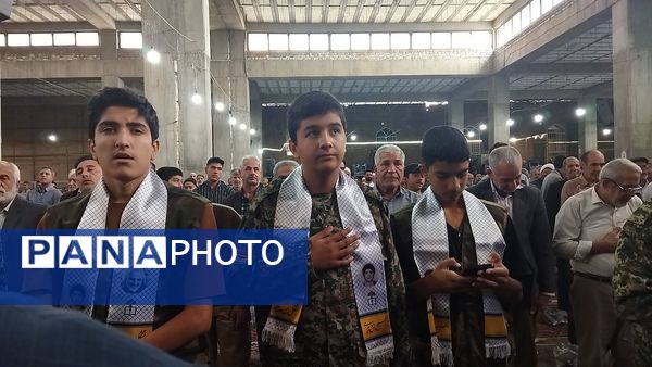 برگزاری نماز جمعه در آغاز هفته بسیج دانش آموزی با حضور دانش آموزان بسیجی نیشابور