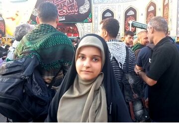 دانش‌آموزان با عشق امام حسین (ع) در گرمای شدید کربلا