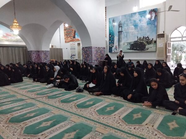 گامی مؤثر در تداوم آرمان‌های انقلاب اسلامی دبیرستان متوسطه اول سرهنگ غفوری