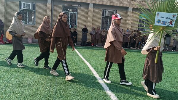 المپیاد ورزشی درون مدرسه‌ای در مدرسه شهید مطهری فین