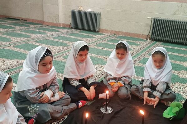 ادای احترام دانش آموزان به کودکان فلسطین و شهید حسن نصرالله