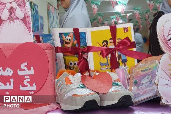 جشن عاطفه‌ها و جلوه‌ مهربانی در دبستان ستایش
