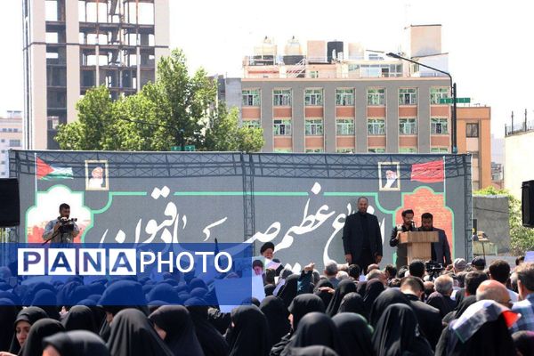 اجتماع عظیم صادقیون در مشهد 