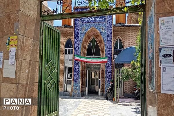 اقامه نماز عبادی سیاسی جمعه در نخستین روز از ماه محرم، مسجد جامع شهر بار
