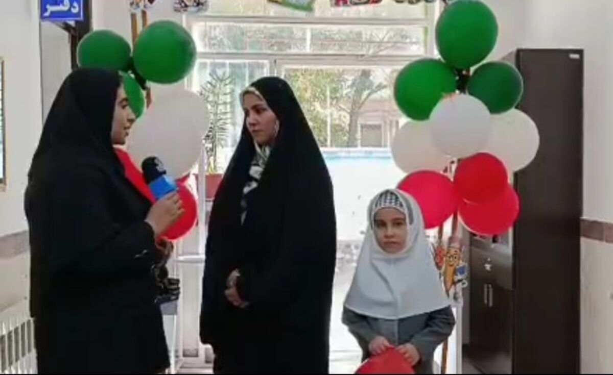 برگزاری جشن«شکوفه ها» در مدرسه ی زینبیه رزن