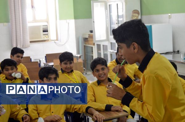 پژوهش‌سرای رازی، میزبان گرامیداشت هفته آزمایشگاه در بستک 