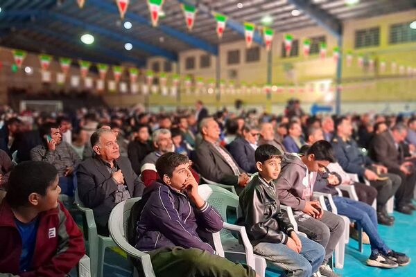 برگزاری برنامه میدان انقلاب بمناسبت دهه فجر در شهرستان باشت