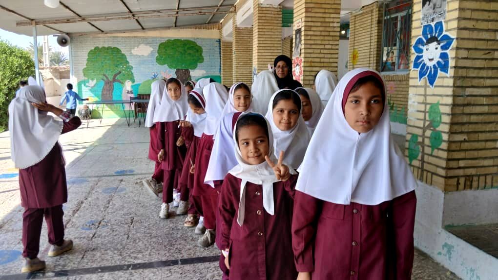 انتخابات شورای دانش‌آموزی دبستان شهید مطهری فین 