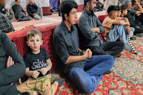 مراسم عزاداری آقا ابا عبدالله الحسین (ع) در شب عاشورا حسینی در شهر بار 