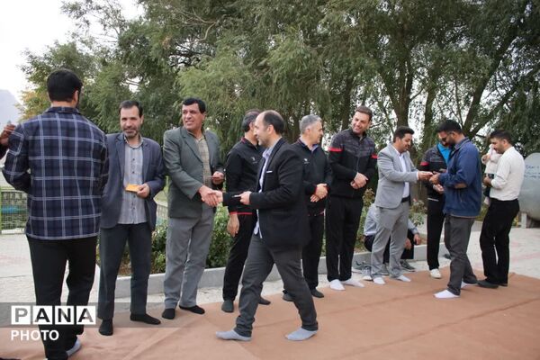 همایش پیاده‌روی در شهرستان فریدن 