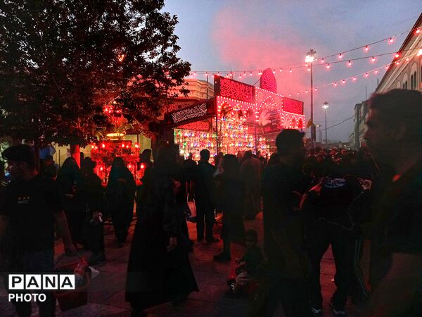 همراهی هیات زینب کبری(س) با کاروان نمادین اسرای کربلا