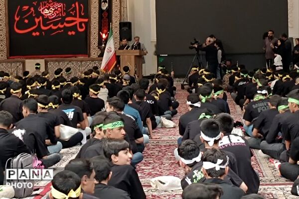 نوجوانان عاشورایی در حرم شاهچراغ(ع) - 3