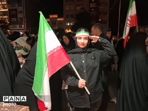 سربازان دهه نودی در قلب میدان 