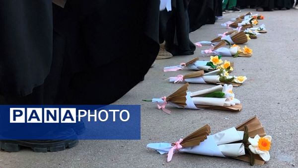 اجرای گروه سرود"هیئت دختران طوبی"در موکب های سطح شهرستان بام و صفی آباد 
