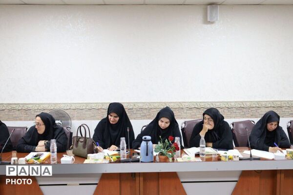 جلسه هماهنگی امتحانات نهایی در قرچک 