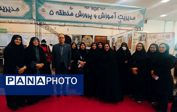 حضور پررنگ هنرستان‌های منطقه پنج تهران در نمایشگاه کارنمای تحول هنرستان‌های شهر تهران