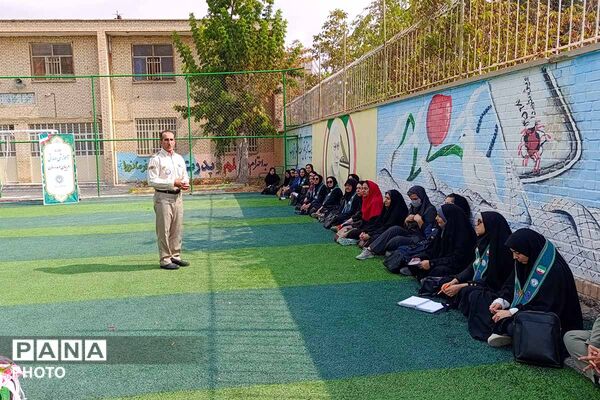 روز دوم دوره آموزشی مربیان پیشتازان بجنورد؛ آموزش مهارت‌های خلاقانه و تشکیلاتی_1