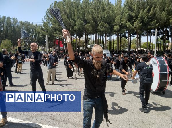 عزاداری عاشورای حسینی در میدان قتلگاه بیرجند 